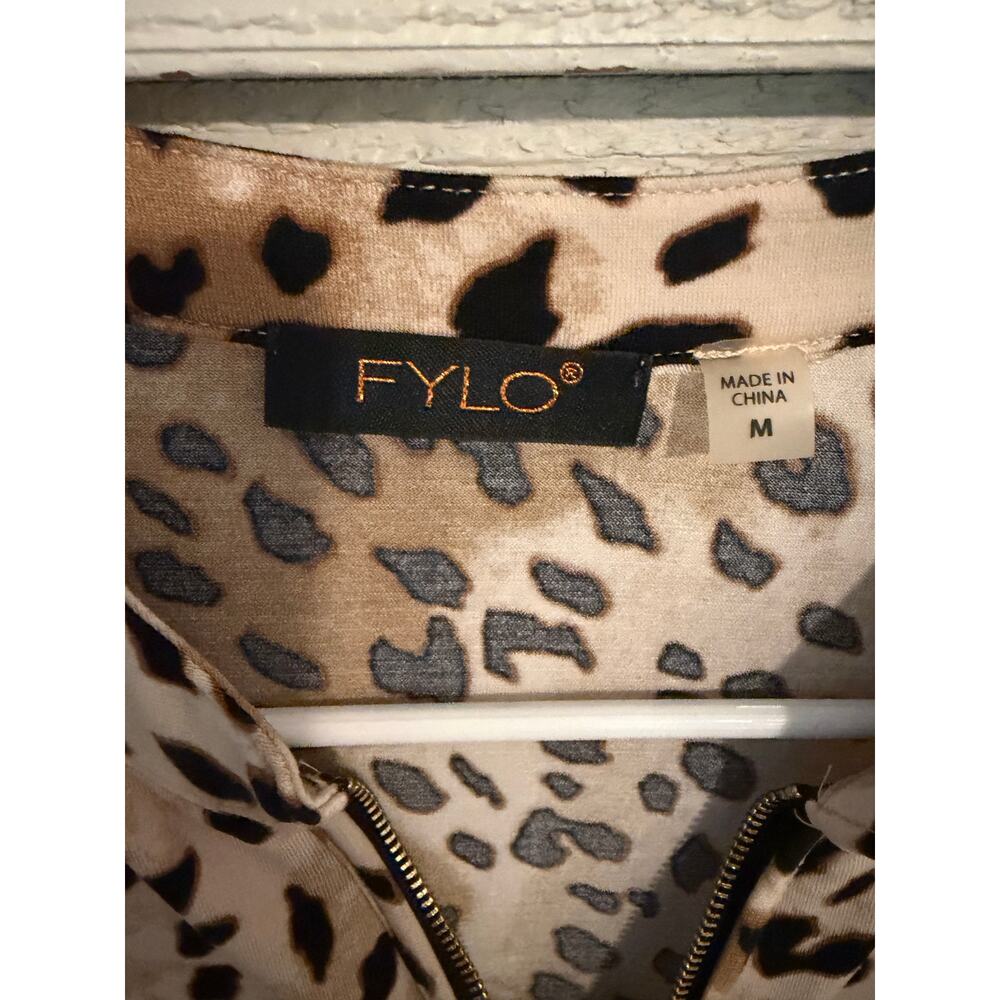 FYLO Leopard Print Zip Front Blouse Top Size Medium Animal Print 3/4 Sleeve - Picture 5 of 10